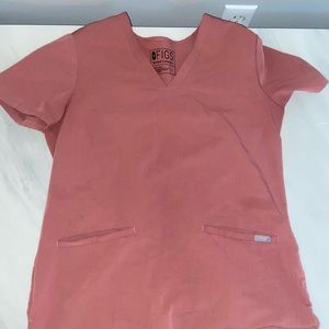 Figs scrub top
